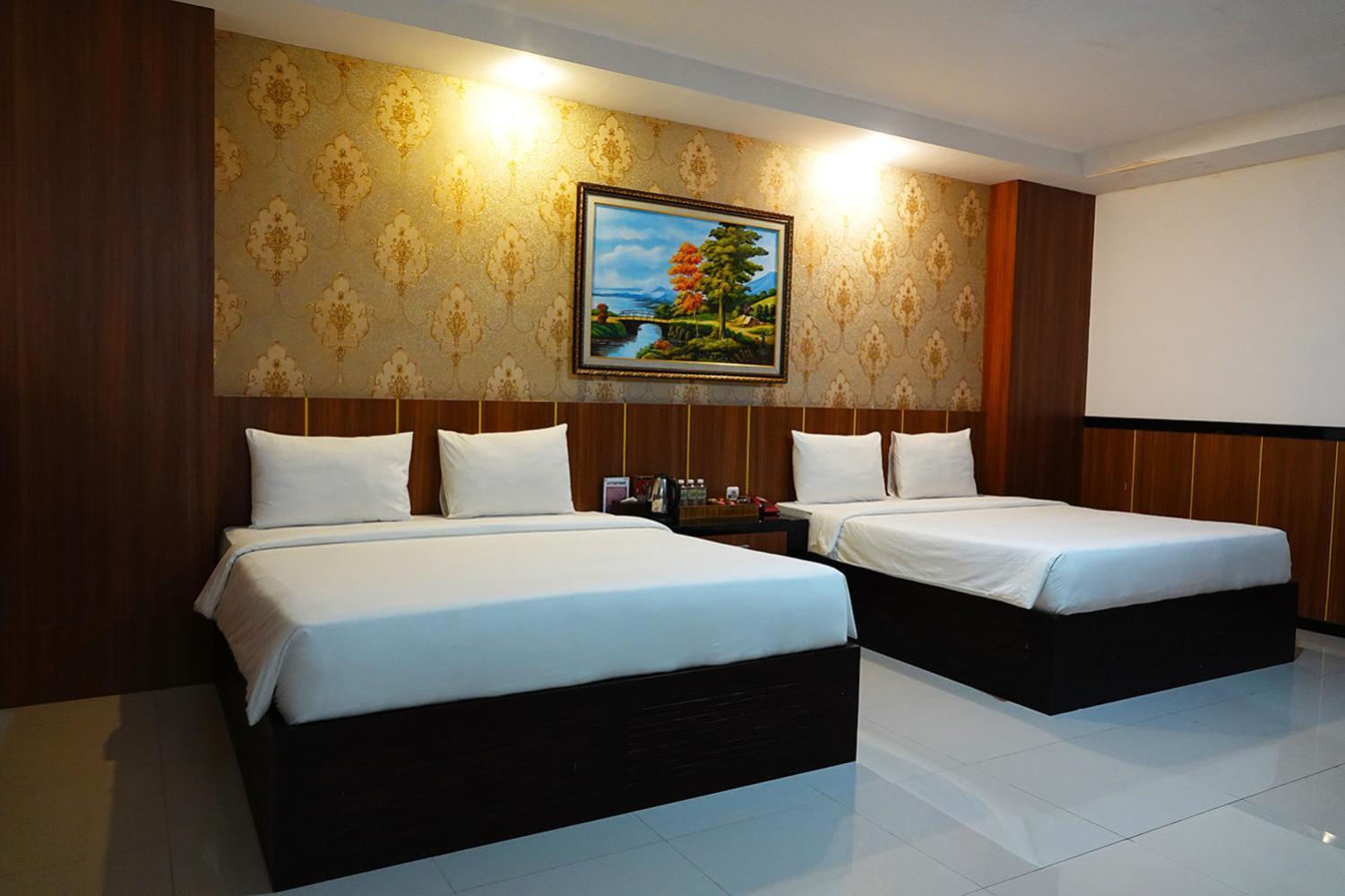 Baratha Hotel & Resto Bondowoso 외부 사진