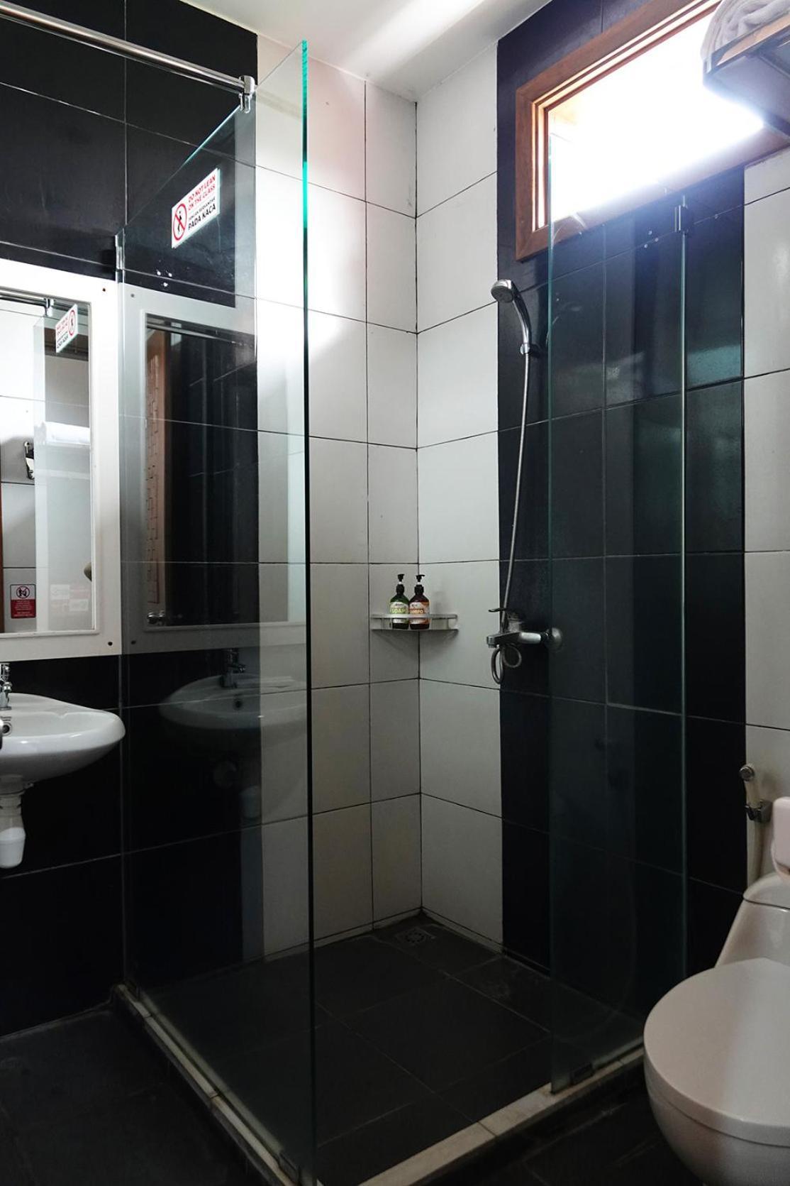 Baratha Hotel & Resto Bondowoso 외부 사진