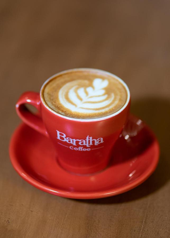 Baratha Hotel & Resto Bondowoso 외부 사진