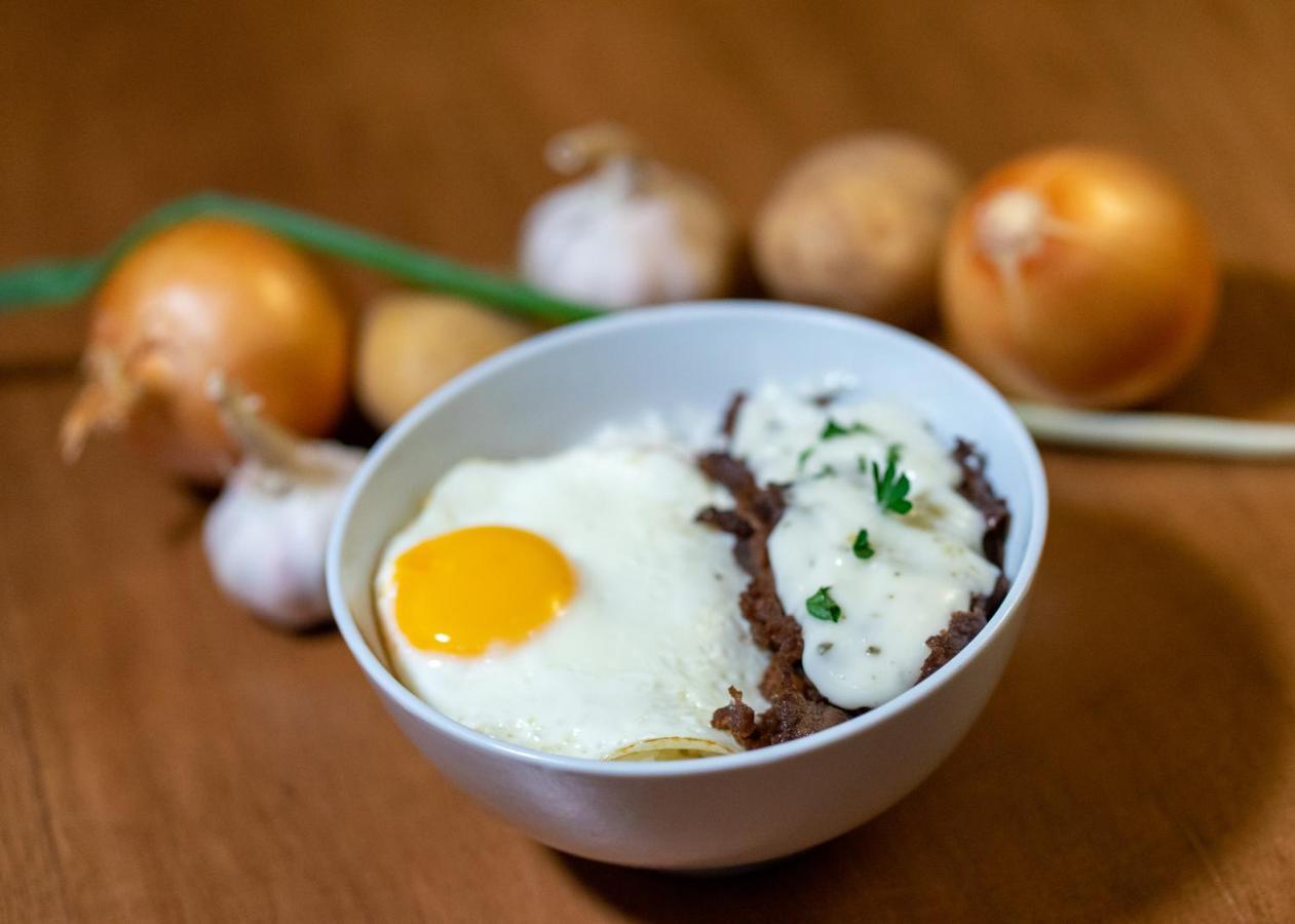 Baratha Hotel & Resto Bondowoso 외부 사진