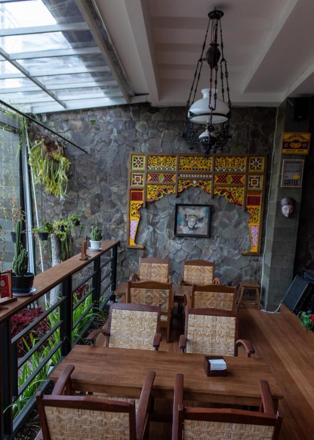 Baratha Hotel & Resto Bondowoso 외부 사진