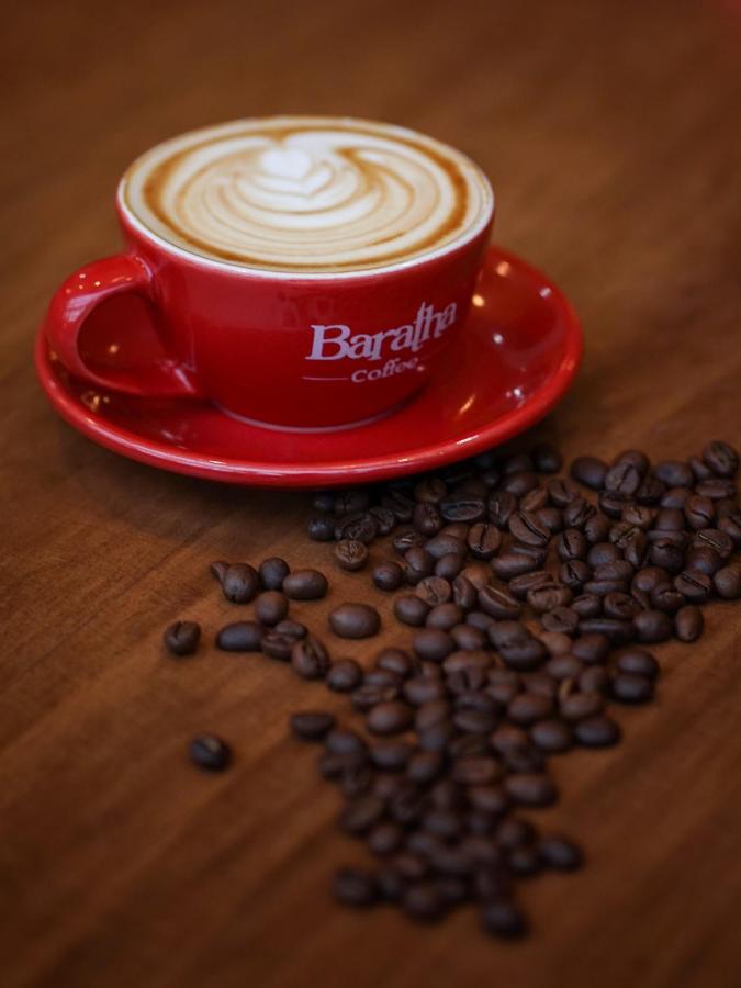 Baratha Hotel & Resto Bondowoso 외부 사진